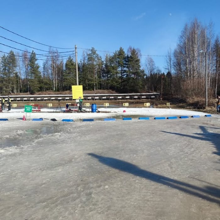 Lauantai 8.3 hiihdettiin melko vetisissä ja lämpöisessä säässä Kymin Koskenpoikien järjestämät kansalliset pika-ampumahiihtokilpailut. 

N17 🥇 Hilma Hyyrynen (1+1)

M60  4 Mikko Innanen (3+1)